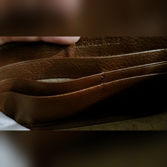 ✨ Michael Kors Jet Set Travel Zip Around Wallet | MK Signature Monogram Brown - Picture 9 of 10